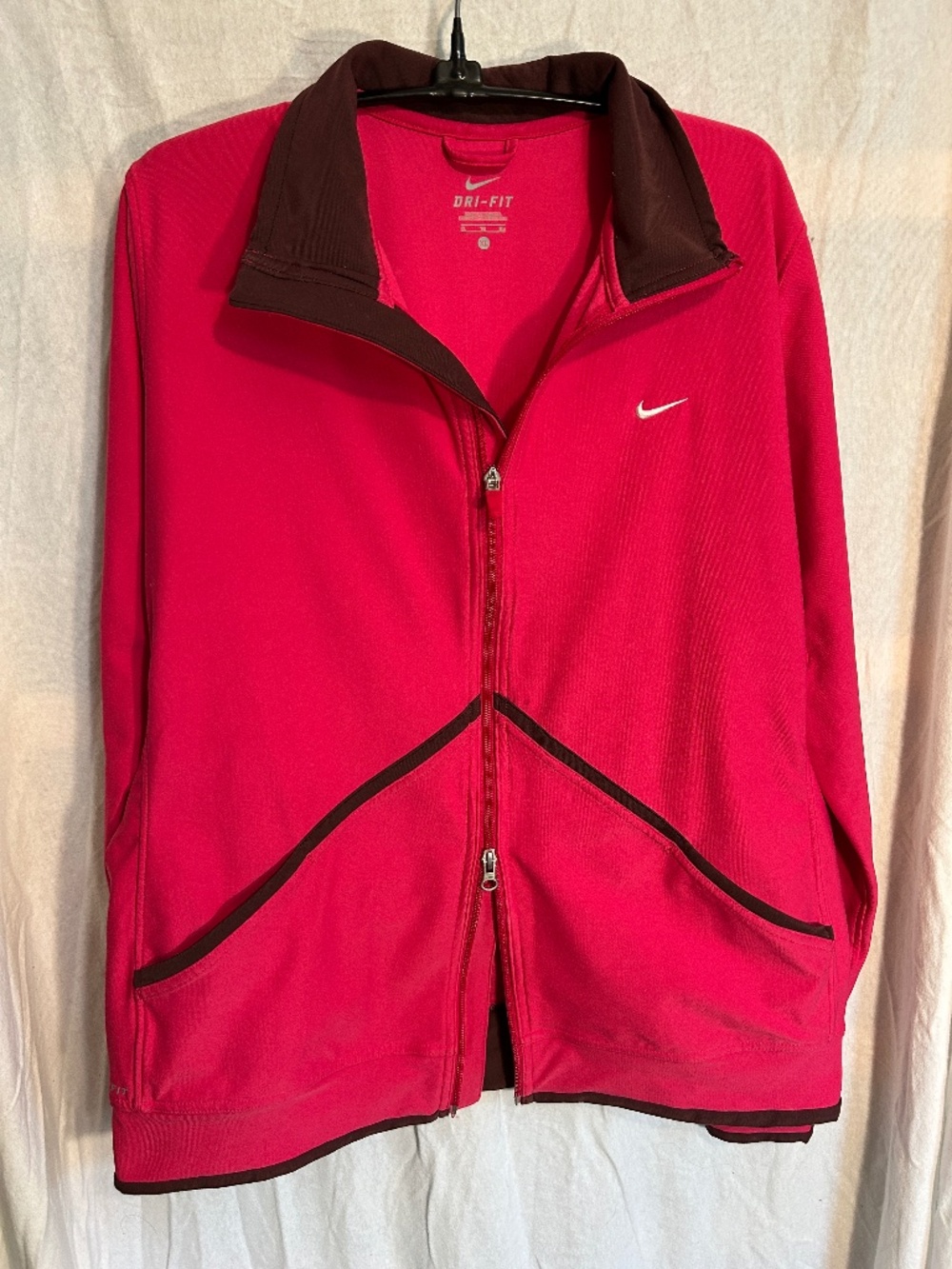 Nike Dri-FIT women's full-zip jacket, XL, bright coral/chocolate, EUC